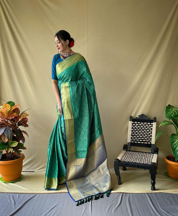 LERI Rama Green Pure Patola Silk Saree