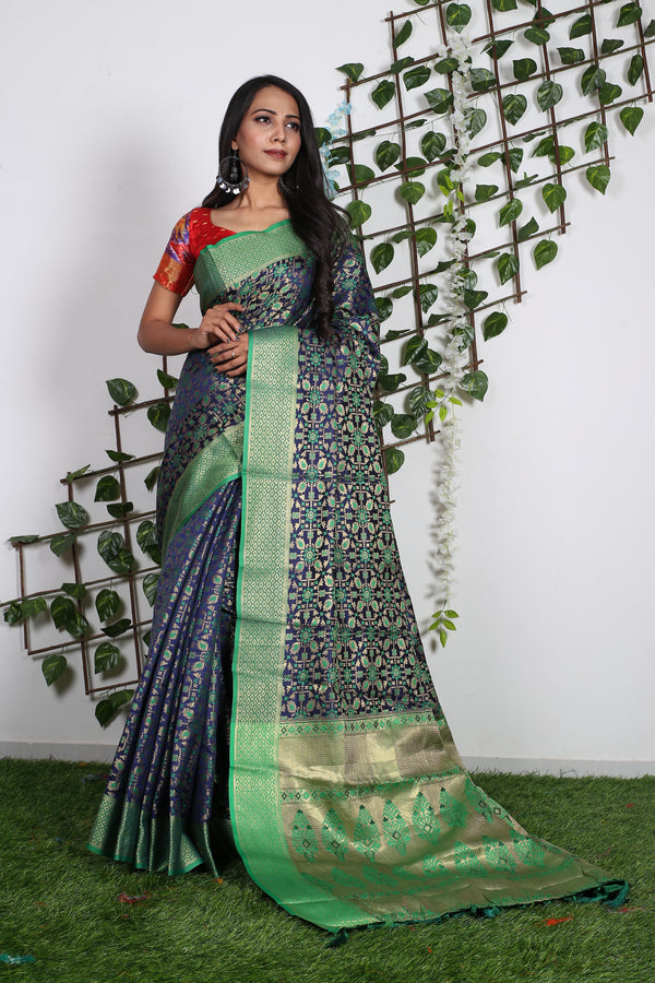 LERI Green Woven Patola Silk Saree Set