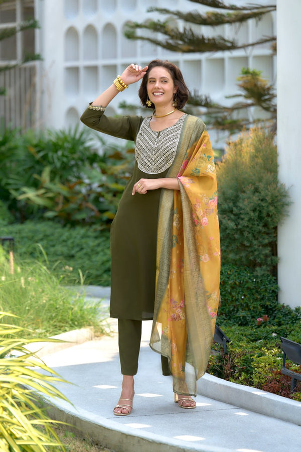 Elegant Straight Kurti Pant Dupatta Set